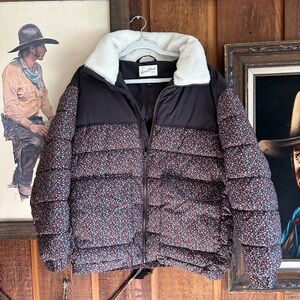 Universal Thread Floral Puffer Jacket with Sherpa Collar Size M New Without Tags